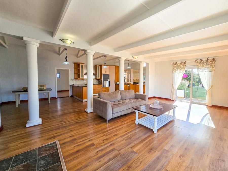 3 Bedroom Property for Sale in Stilbaai Wes Western Cape